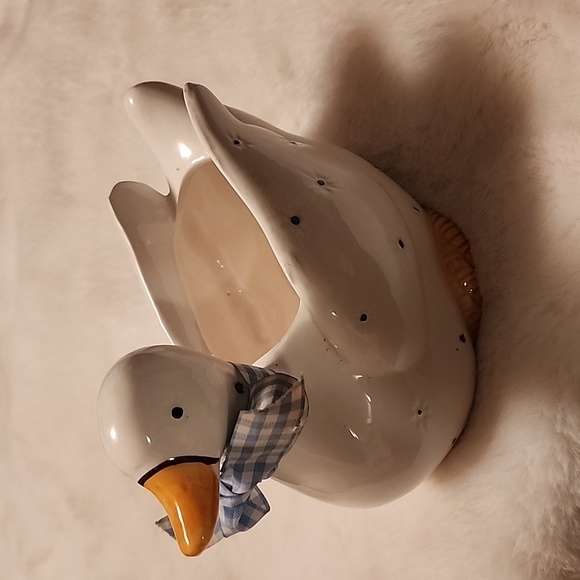 DUCK CERAMIC PLANTER - Picture 3 of 7